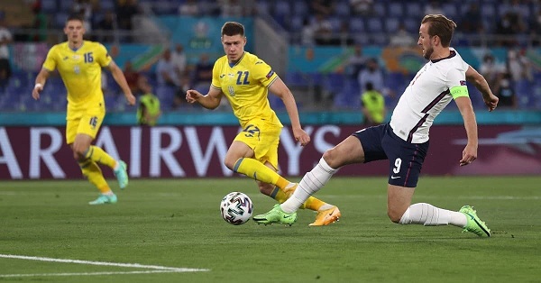 England-Fans hoffen, dass die Nationalmannschaft die erste UEFA-Europameisterschaft gewinnen kann